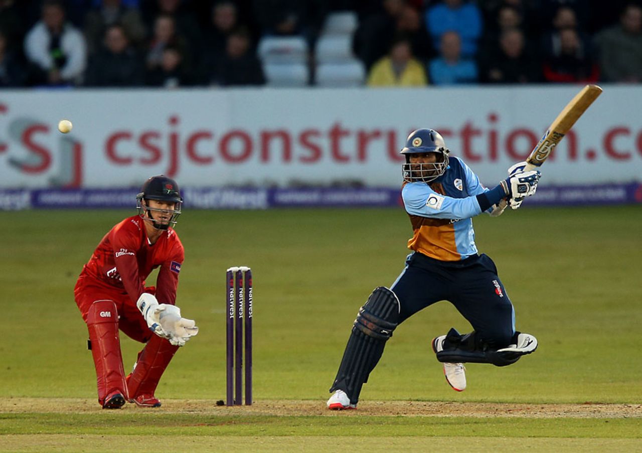 Tillakaratne Dilshan made his first appearance for Derbyshire, Derbyshire v Lancashire, NatWest T20 Blast, North Group, May 29, 2015