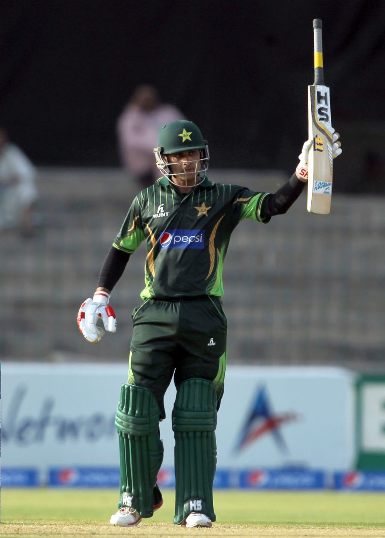 Mohammad Hafeez top-scored for Pakistan with a run-a-ball 80, Pakistan v Zimbabwe, 3rd ODI, Lahore, May 31, 2015