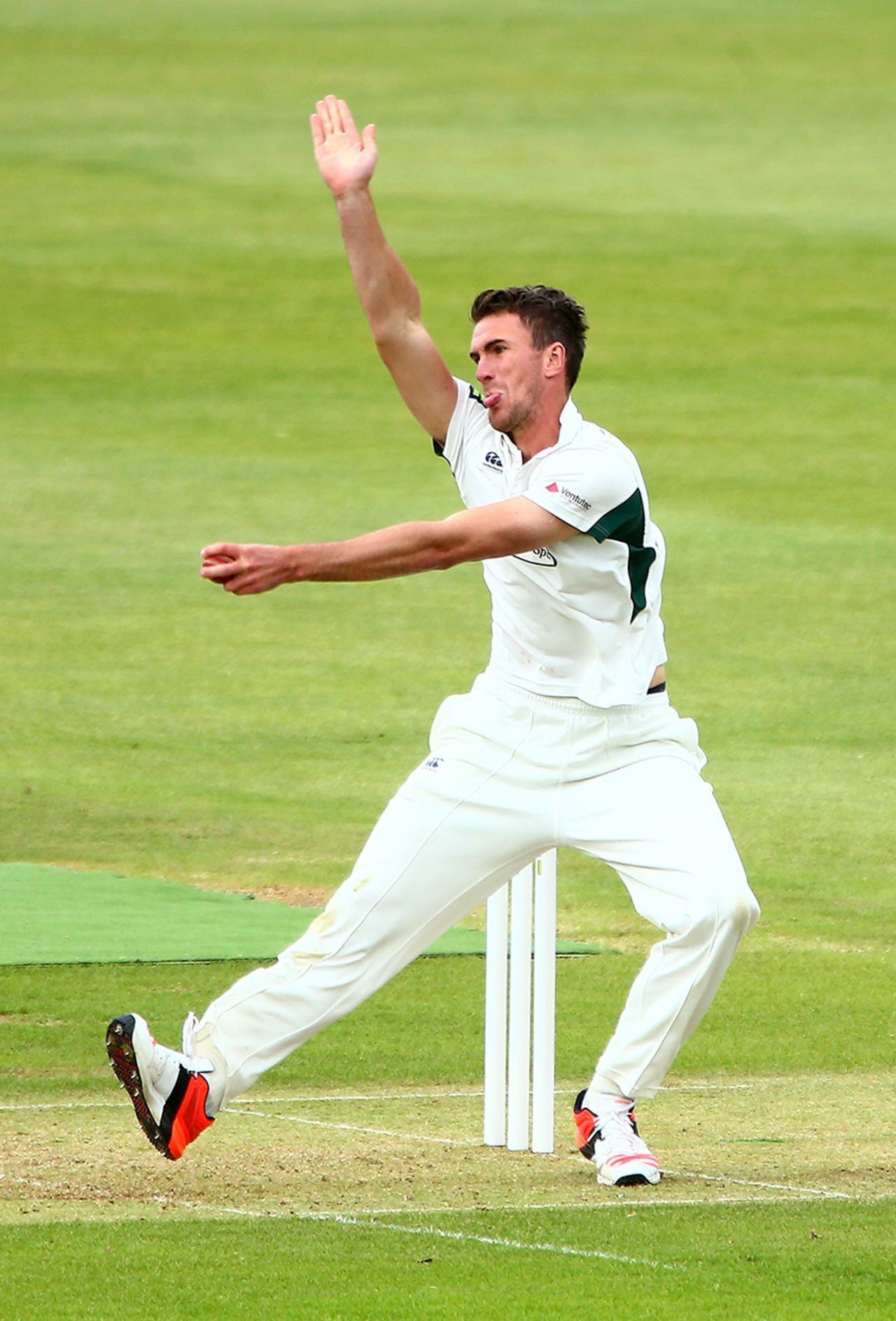 Jack Shantry bowled a tight first eight overs but failed to strike, Hampshire v Worcestershire, County Championship Division One, Ageas Bowl, 1st day, May 31, 2015
