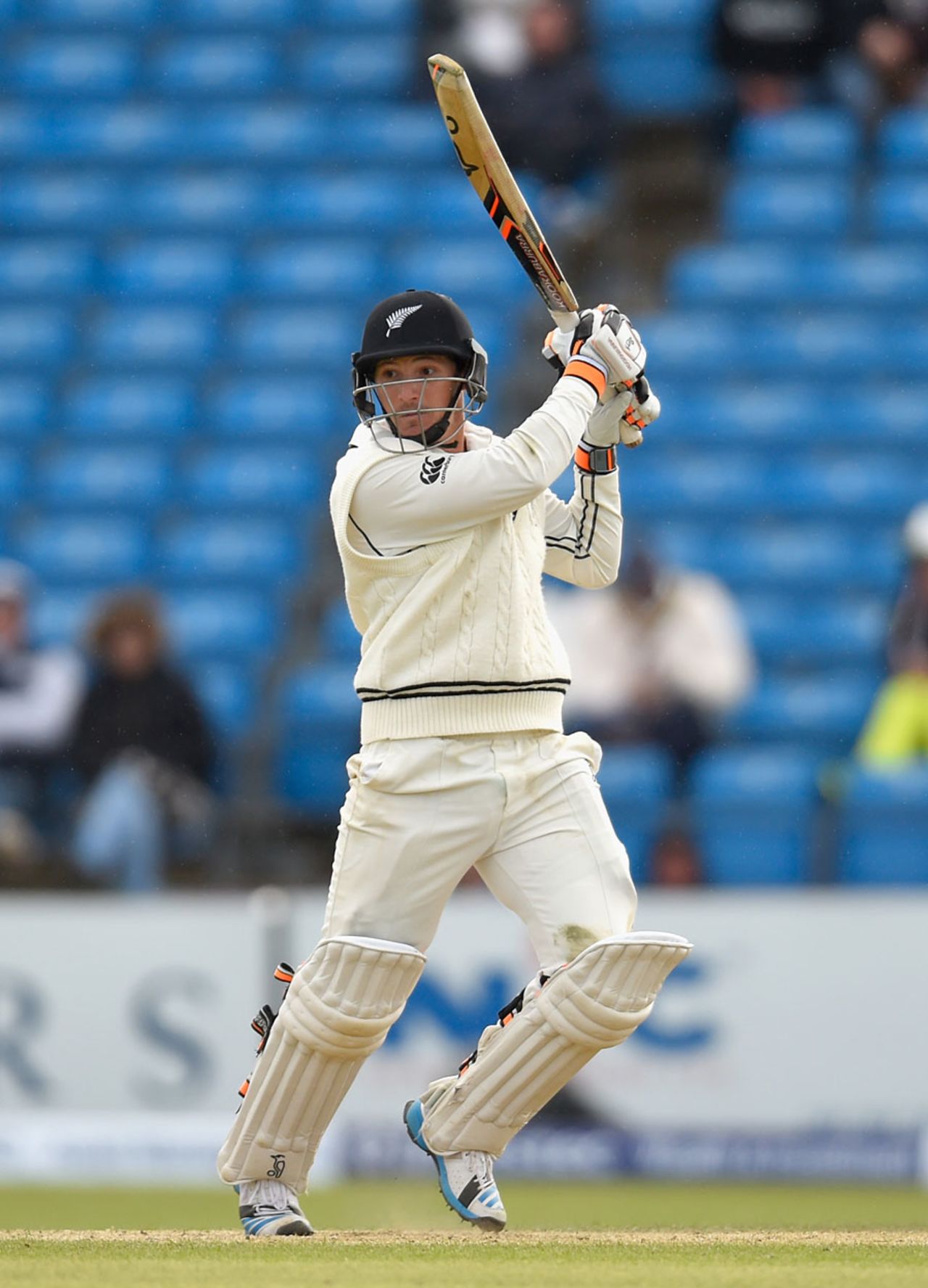 BJ Watling produced another very compact innings, England v New Zealand, 2nd Investec Test, Headingley, 3rd day, May 31, 2015