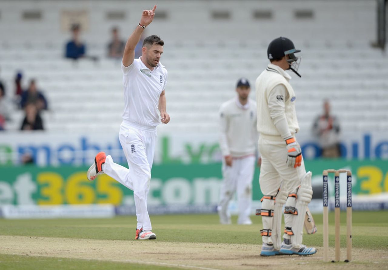 James Anderson finally removed BJ Watling, England v New Zealand, 2nd Investec Test, Headingley, 4th day, June 1, 2015