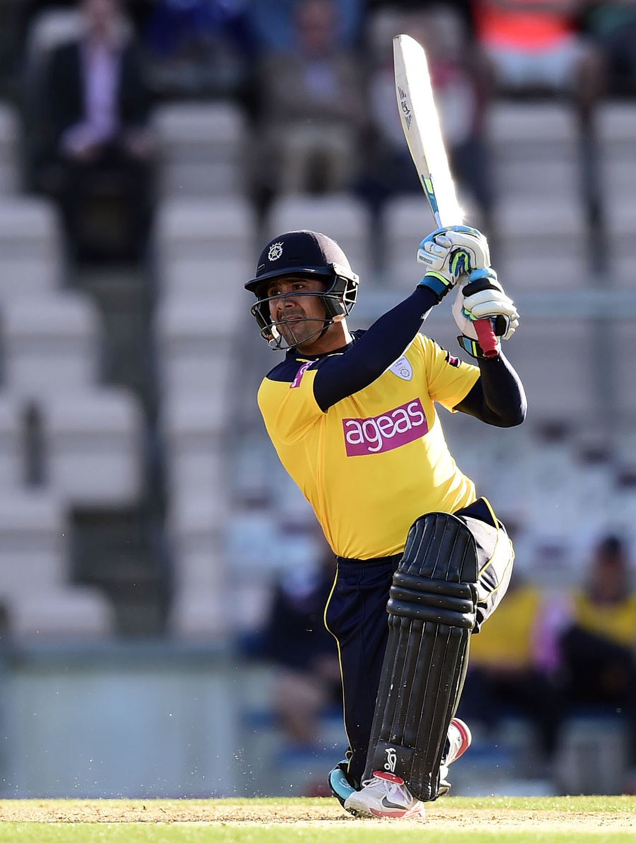 Owais Shah lifts one over the off side, Hampshire v Middlesex, NatWest T20 Blast South Group, Ageas Bowl, June 4, 2014