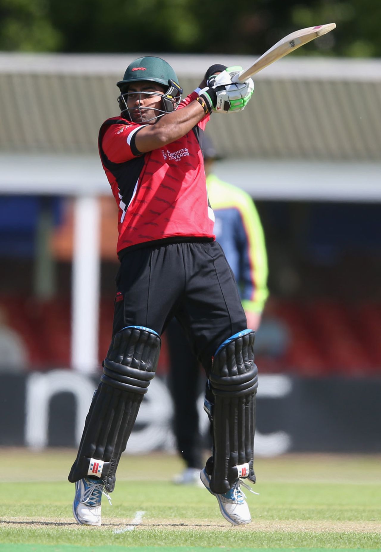 Umar Akmal gets on his tip-toes to cut, Leicestershire v New Zealanders, Tour match, Grace Road, June 6, 2015