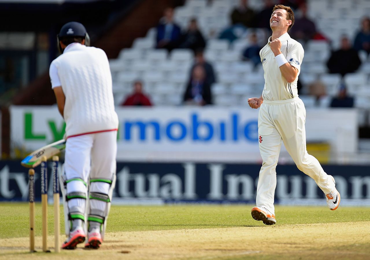 Matt Henry celebrates after bowling Moeen Ali, England v New Zealand, 2nd Investec Test, Headingley, 5th day, June 2, 2015