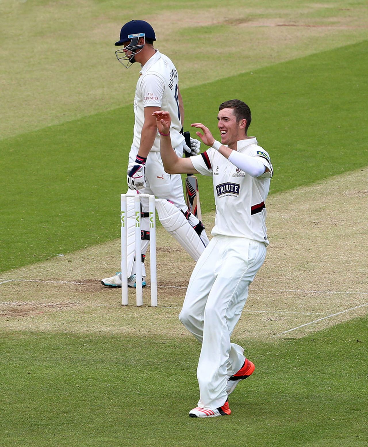 Craig Overton took three wickets to put Somerset well on top, Durham v Somerset, LV= County Championship Division One, Chester-le-Street, 2nd day, June 8, 2015