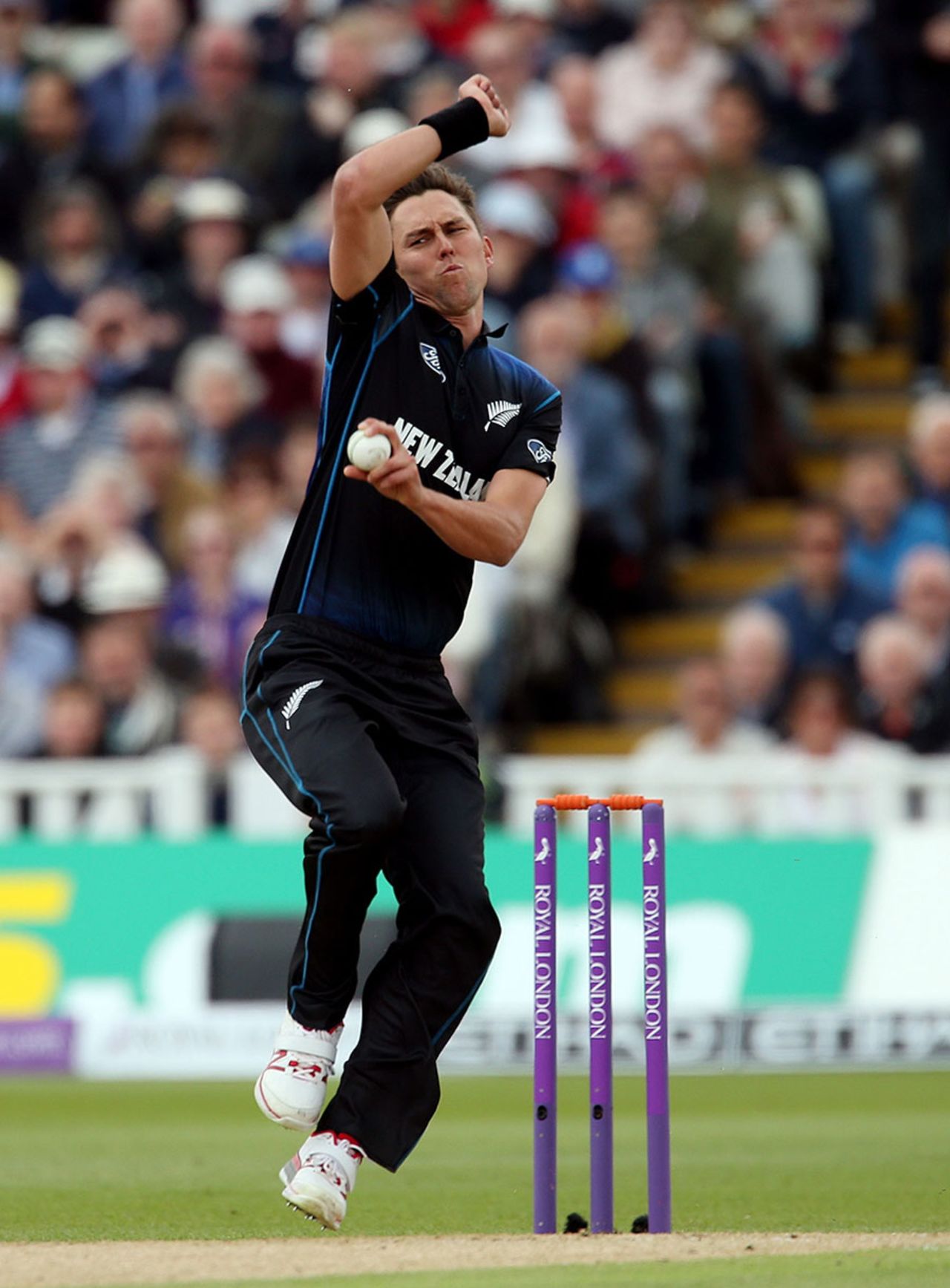 Trent Boult took two early wickets, England v New Zealand, 1st ODI, Edgbaston, June 9, 2015