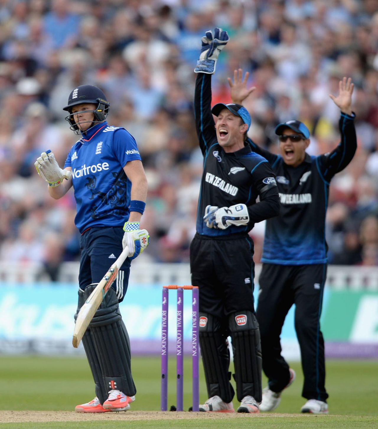 Sam Billings made 3 on ODI debut, England v New Zealand, 1st ODI, Edgbaston, June 9, 2015