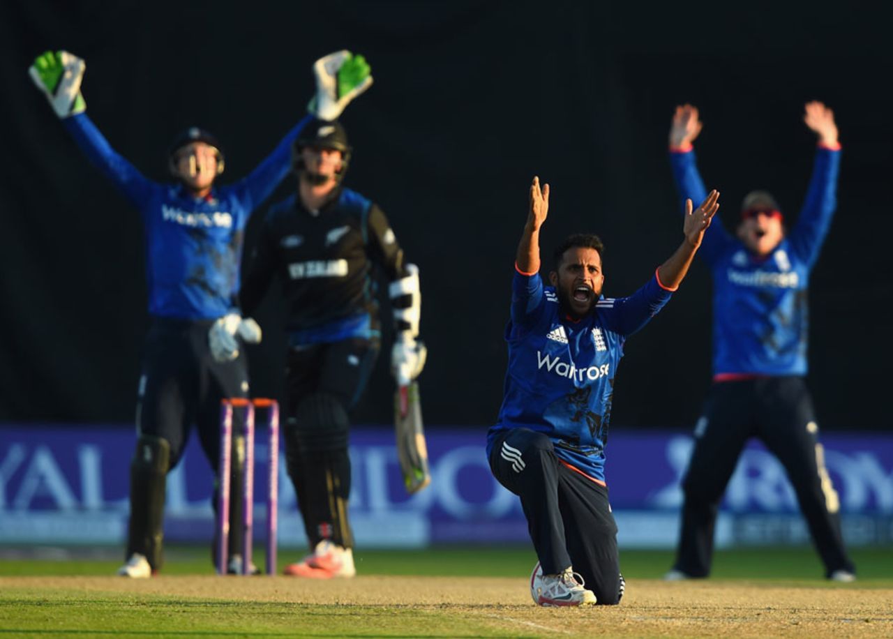 Adil Rashid won an lbw appeal against Matt Henry, England v New Zealand, 1st ODI, Edgbaston, June 9, 2015