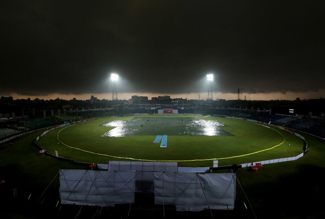 Rain stopped play after the weather remained gloomy all morning, Bangladesh v India, only Test, Fatullah, 1st day, June 10, 2015