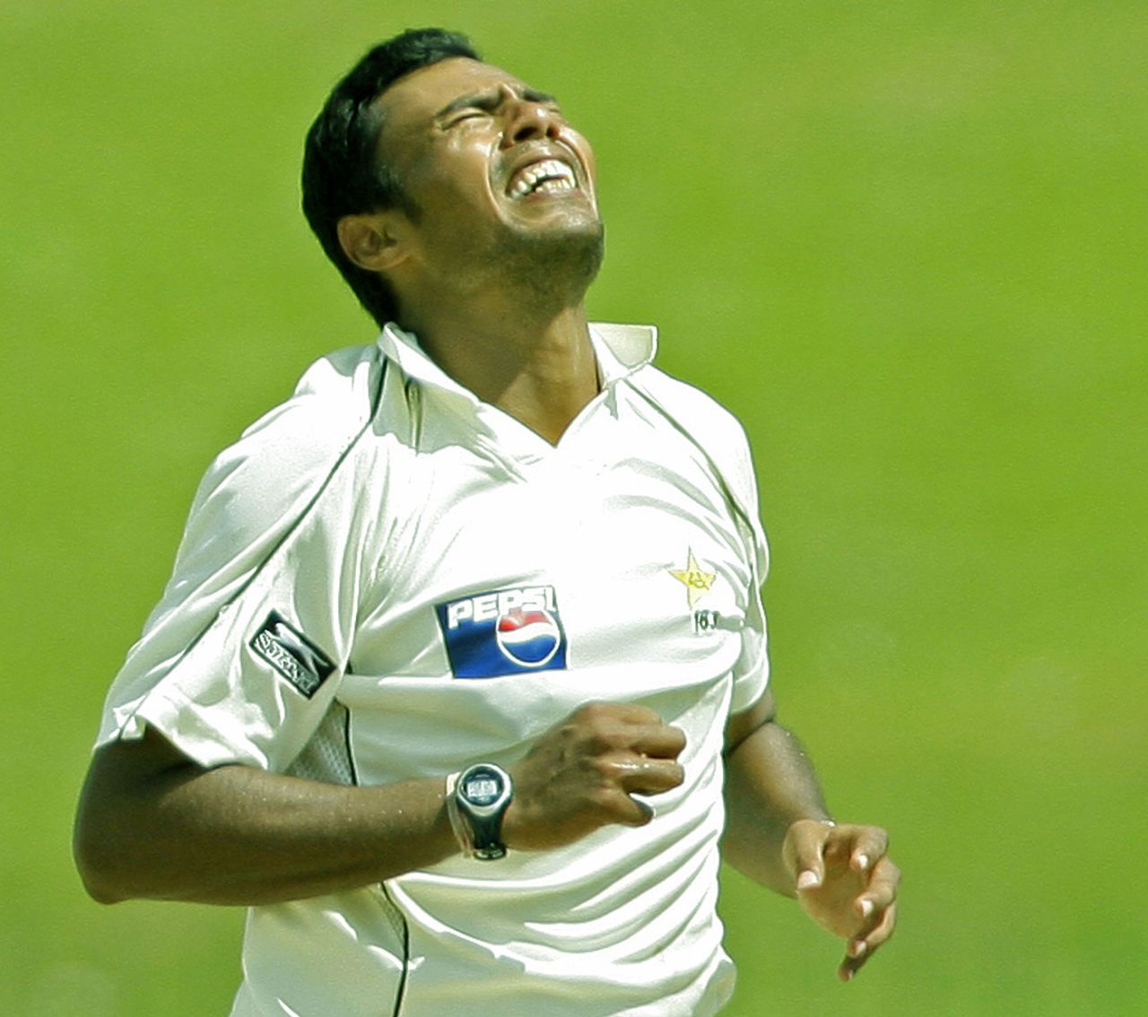Danish Kaneria shows his frustration, Sri Lanka v Pakistan, 3rd Test, Colombo, 5th day, July 24, 2009