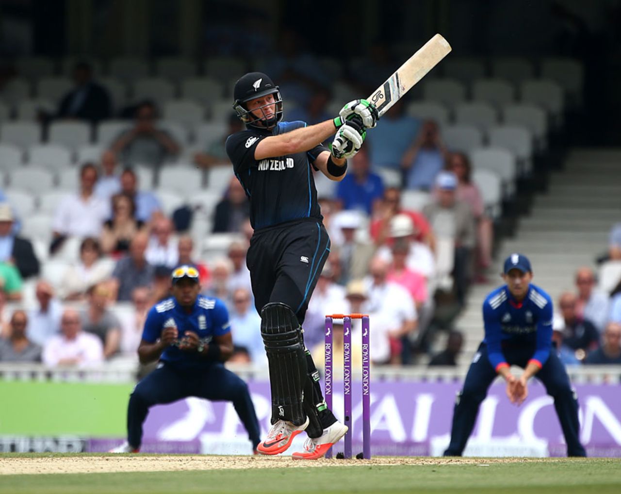 Martin Guptill struck 50 off 54 balls, England v New Zealand, 2nd ODI, Kia Oval, June 12, 2015
