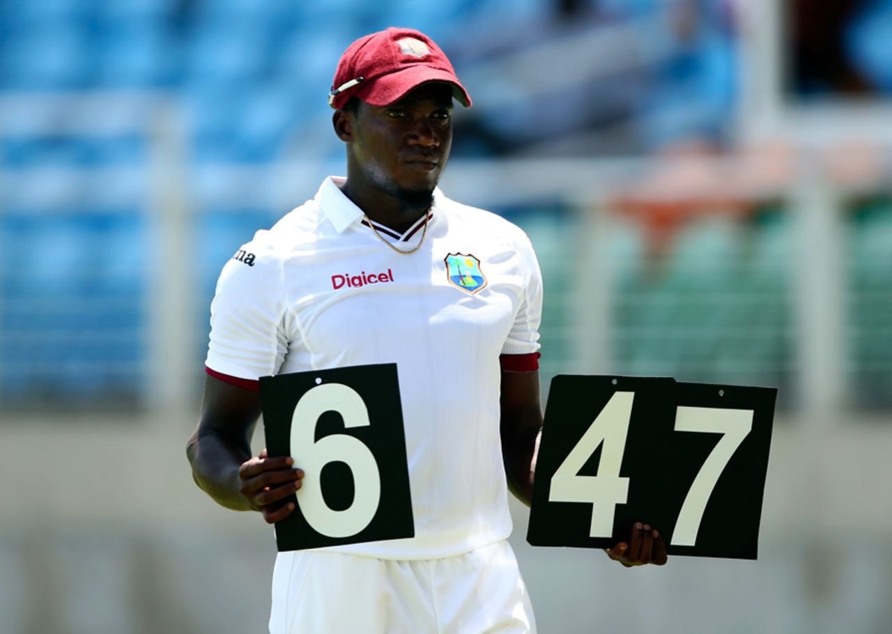 Jerome Taylor registered his best figures in Test cricket, West Indies v Australia, 2nd Test, 2nd day, Kingston, June 12, 2015