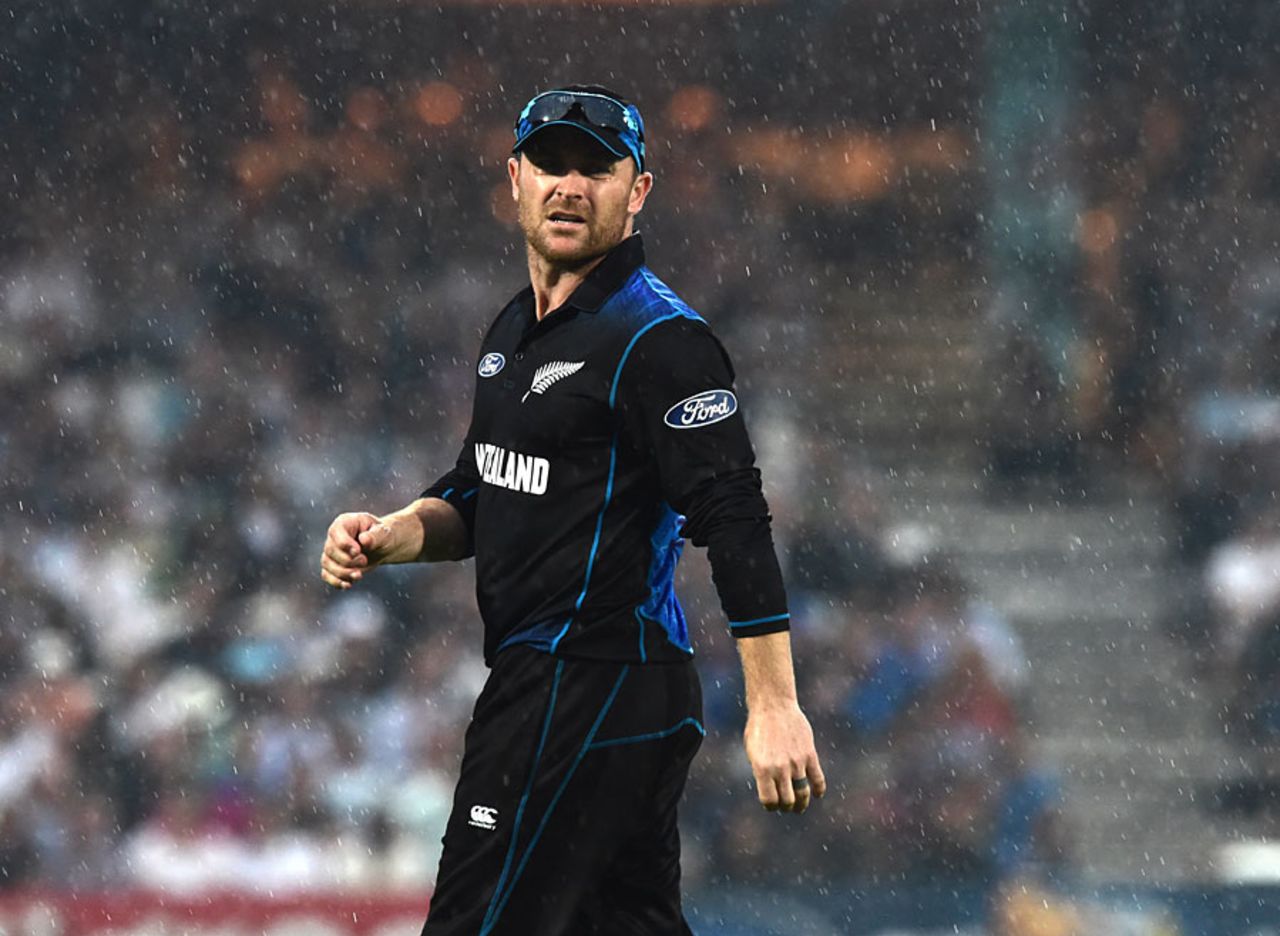 Brendon McCullum probably did not mind seeing the rain, England v New Zealand, 2nd ODI, Kia Oval, June 12, 2015