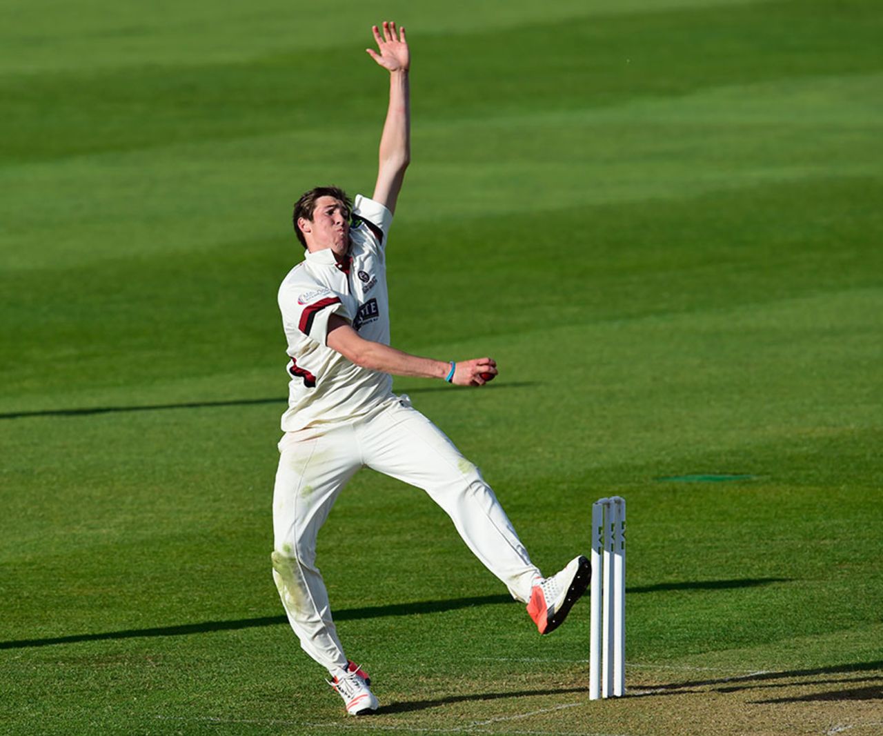 Jamie Overton runs in, Somerset v Middlesex, County Championship Division One, Taunton, April 27, 2015