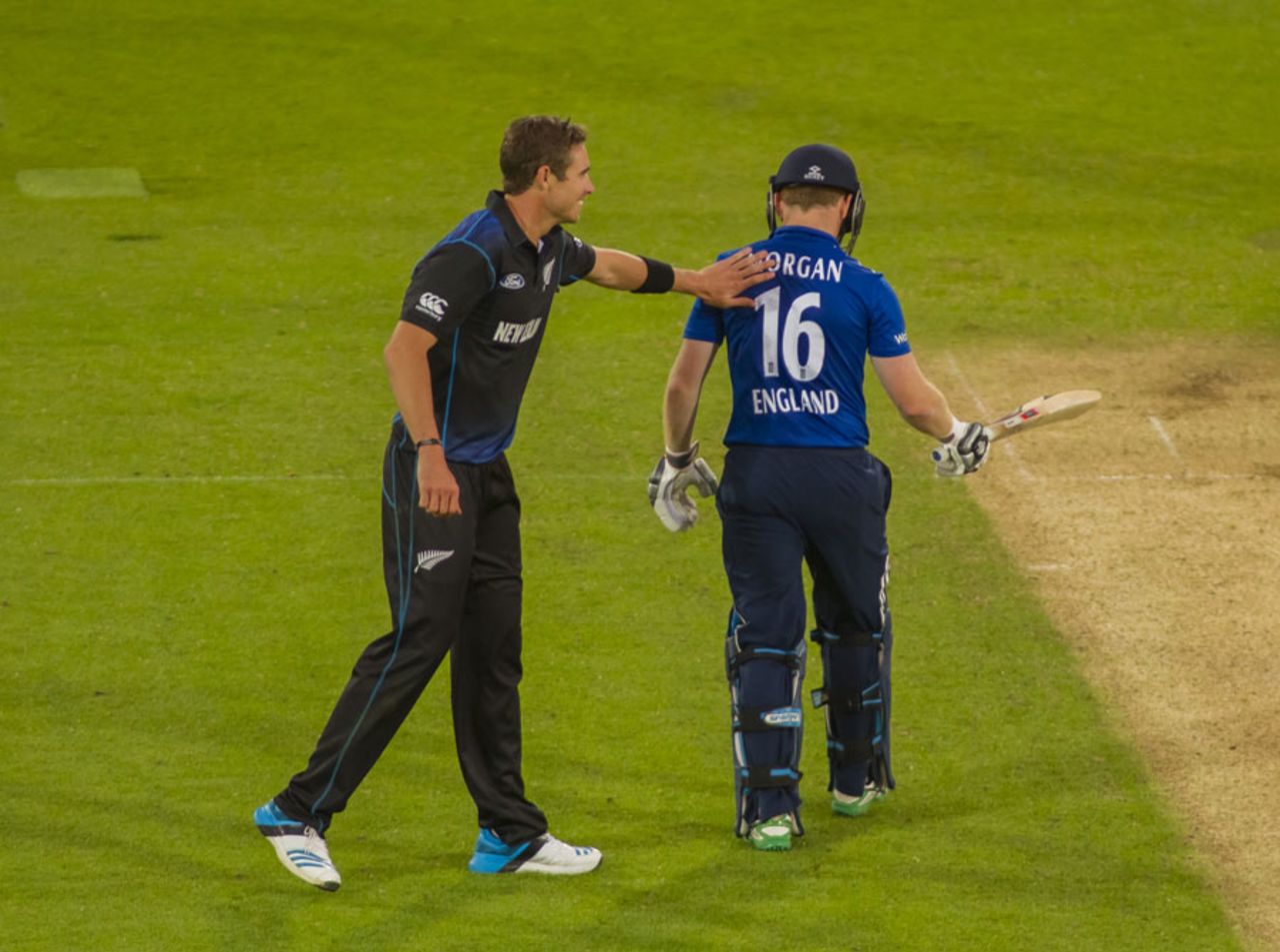 Tim Southee eventually removed Eoin Morgan for 113, England v New Zealand, 4th ODI, Trent Bridge, June 17, 2015