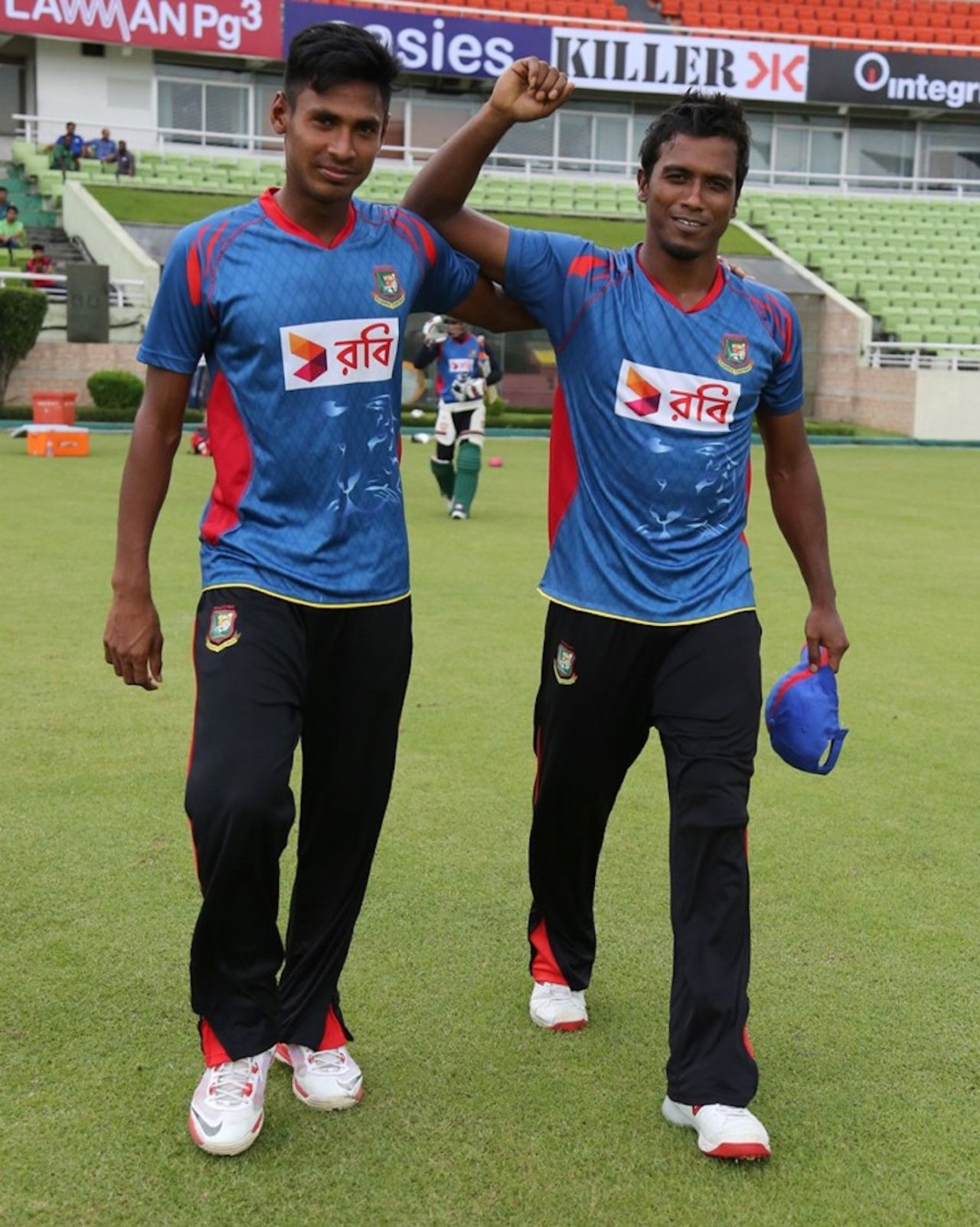 Mustafizur Rahman and Rubel Hossain before bowling in the nets, Dhaka, June 17, 2015