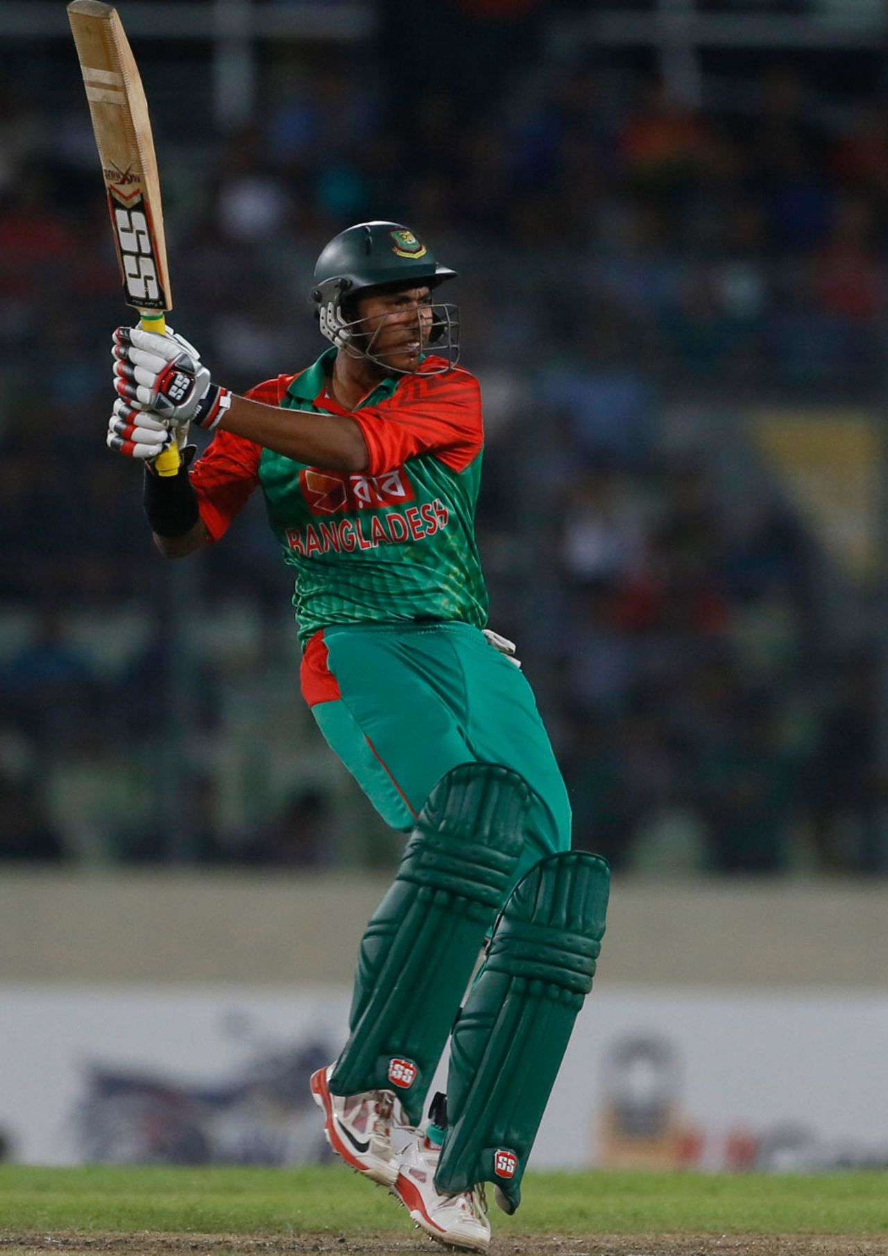 Soumya Sarkar pulls during his 47-ball 34, Bangladesh v India, 2nd ODI, Mirpur, June 21, 2015