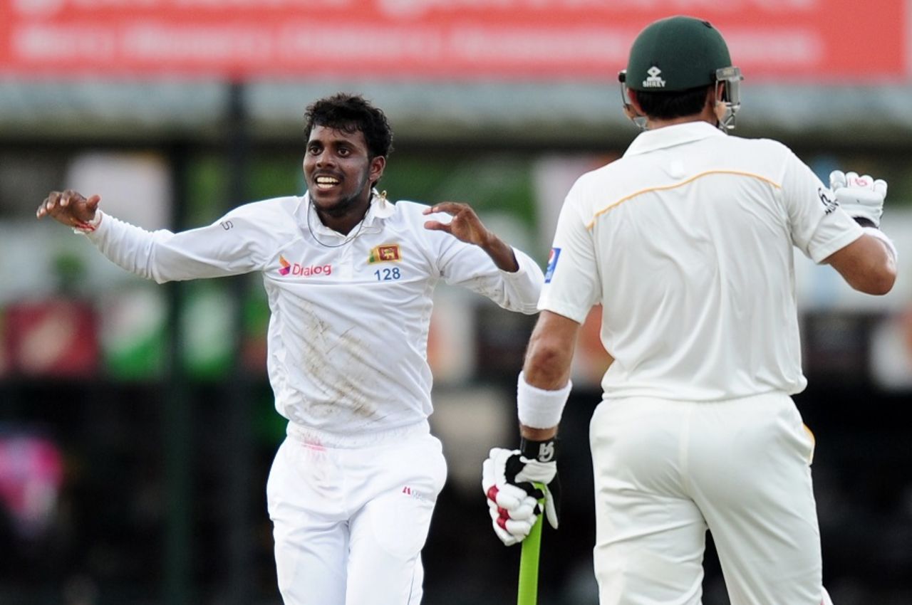 Tharindu Kaushal struck twice in two overs, Sri Lanka v Pakistan, 2nd Test, Colombo, June 25, 2015