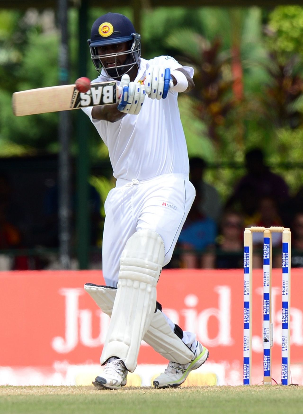 Angelo Mathews prepares to pull the ball, Sri Lanka v Pakistan, 2nd Test, Colombo, 2nd day, June 26, 2015