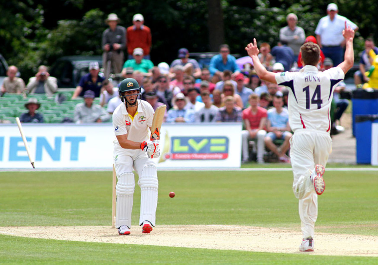 Mitchell Marsh became the fifth wicket for Matt Hunn, Kent v Australians, Tour Match, Canterbury, 2nd day, June 26, 2015