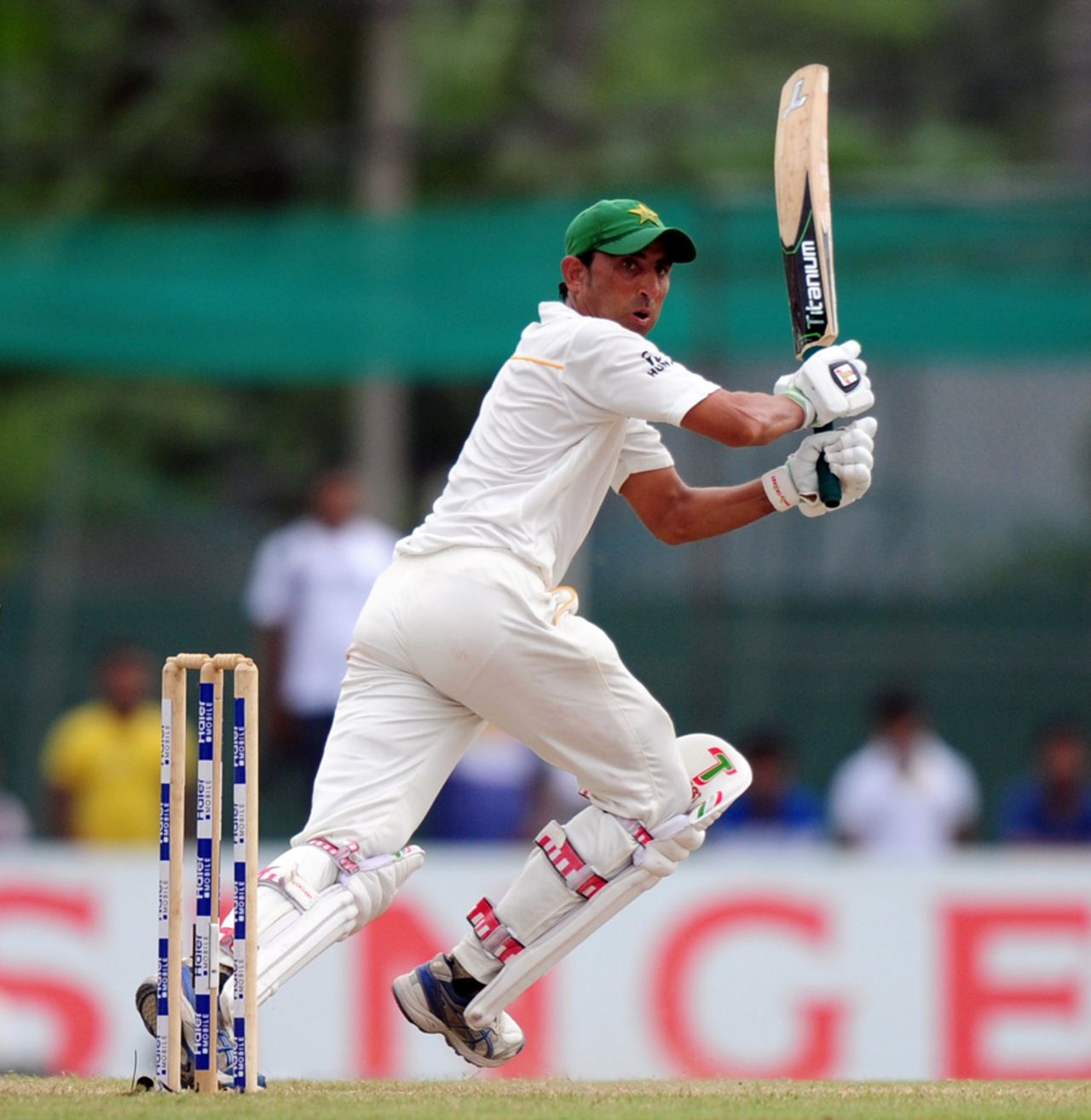 Younis Khan deposits one behind point, Sri Lanka v Pakistan, 2nd Test, Colombo, 3rd day, June 27, 2015