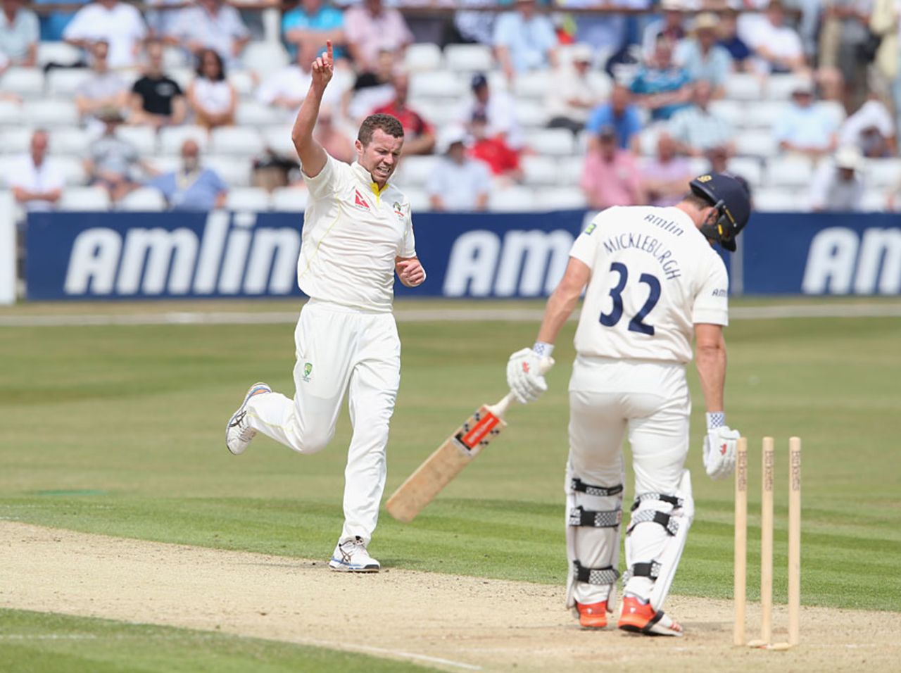 Peter Siddle removed Jaik Mickleburgh, Essex v Australians, Tour match, Chelmsford, 2nd day, July 2, 2015