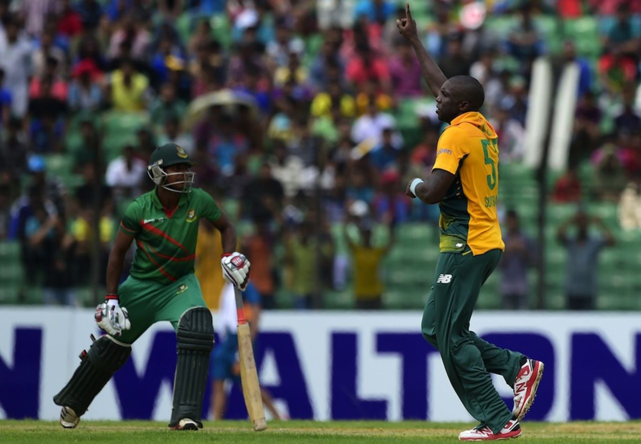 Legspinner Eddie Leie celebrates a wicket, BCB XI v South Africans, Fatullah, July 3, 2015