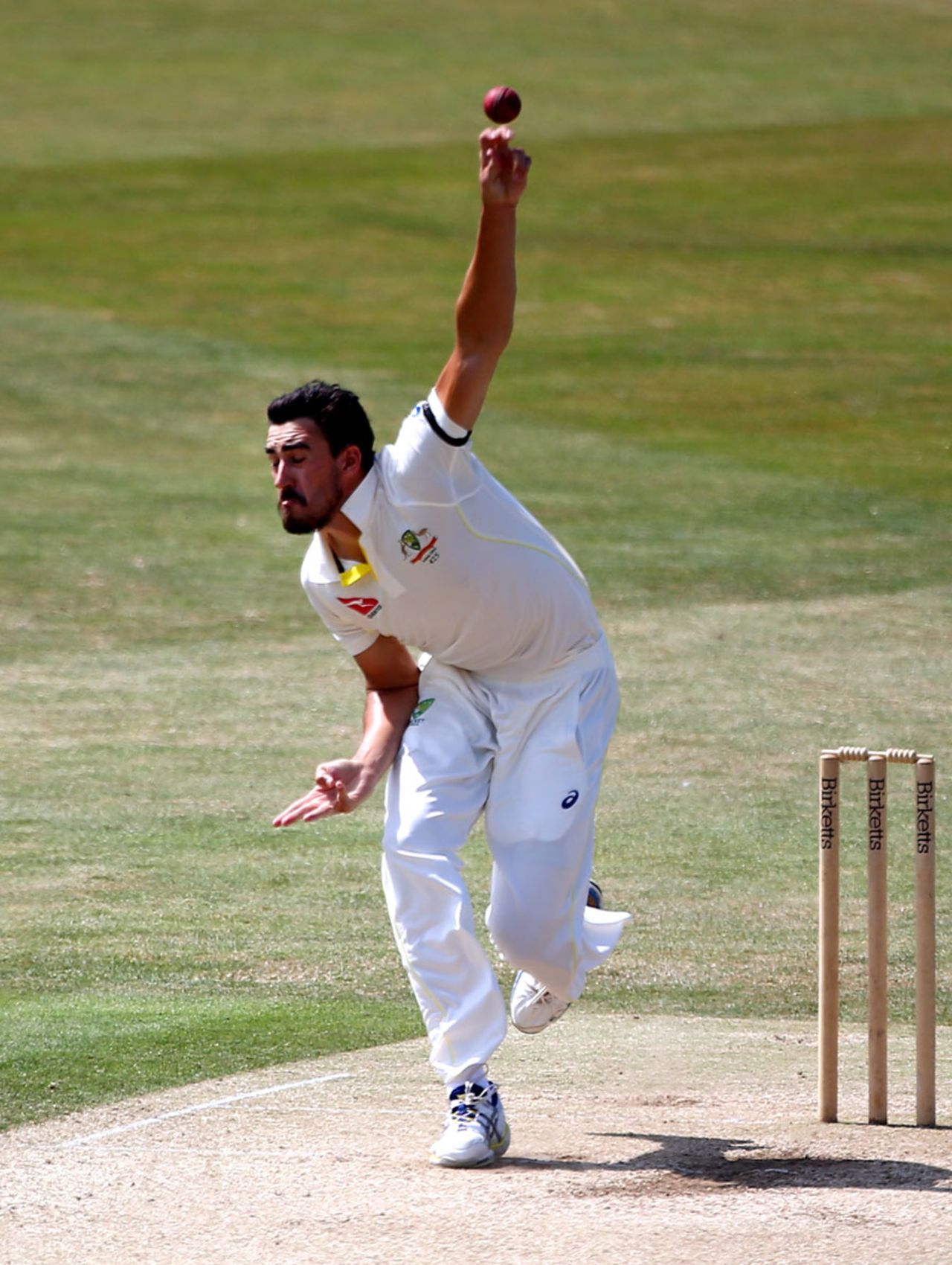 Mitchell Starc on his way to a six-wicket haul for Australia against Essex, Essex v Australians, Tour match, Chelmsford, 3rd day, July 3, 2015