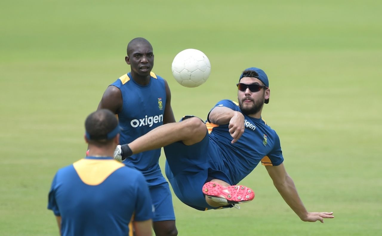 Rilee Rossouw provides his team-mates with something to watch, Mirpur, July 4, 2015