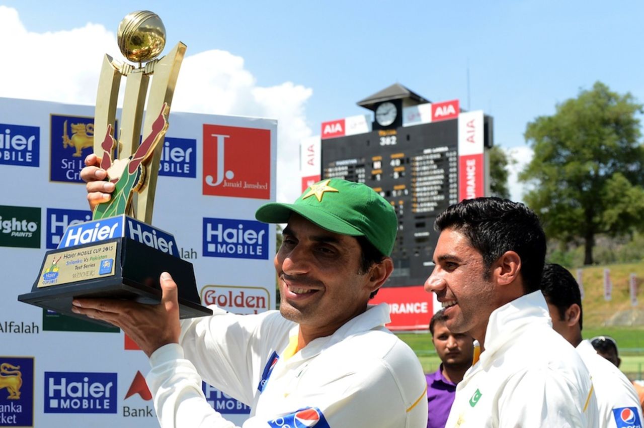 Misbah-ul-Haq with the series trophy, Sri Lanka v Pakistan, 3rd Test, Pallekele, 5th day, July 7, 2015