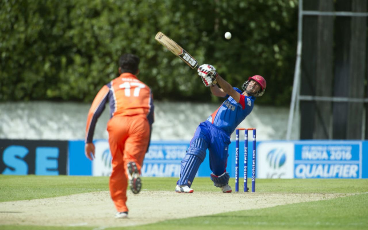 Najibullah Zadran struck four sixes during his 11-ball 33, Afghanistan v Netherlands, World T20 Qualifier, Group B, Edinburgh, Jul 9, 2015