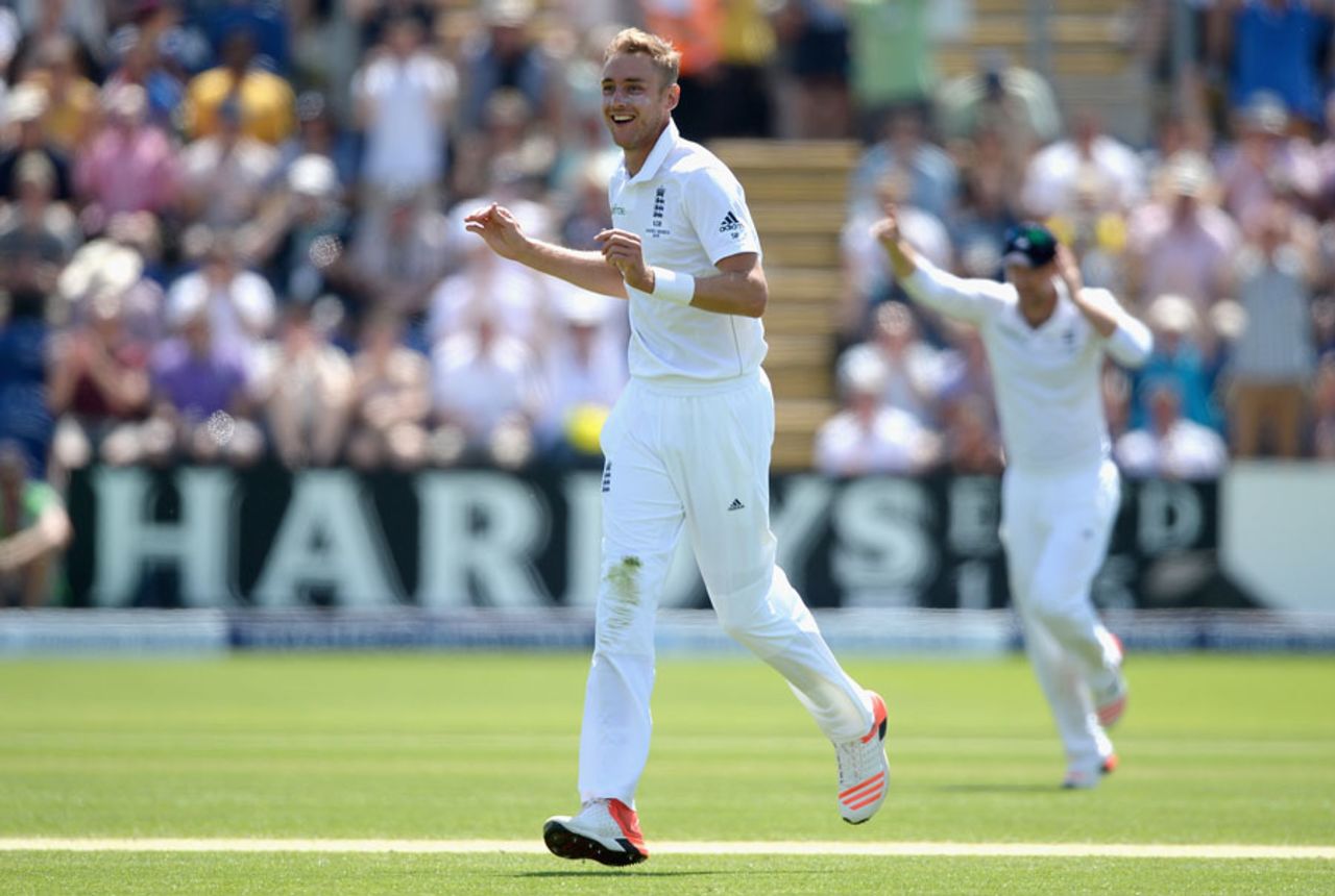 Stuart Broad picked up two wickets on the third morning, England v Australia, 1st Investec Ashes Test, Cardiff, 3rd day, July 10, 2015