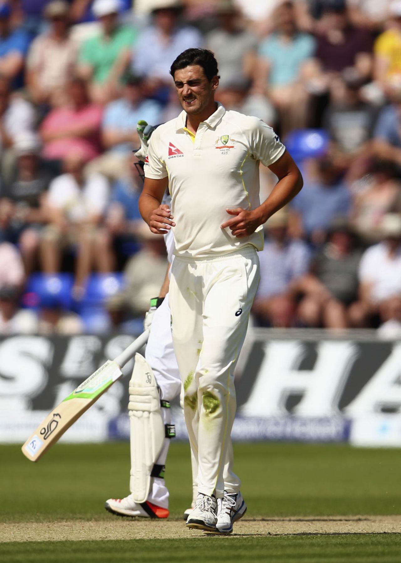 Mitchell Starc bowled through pain, England v Australia, 1st Investec Ashes Test, Cardiff, 3rd day, July 10, 2015