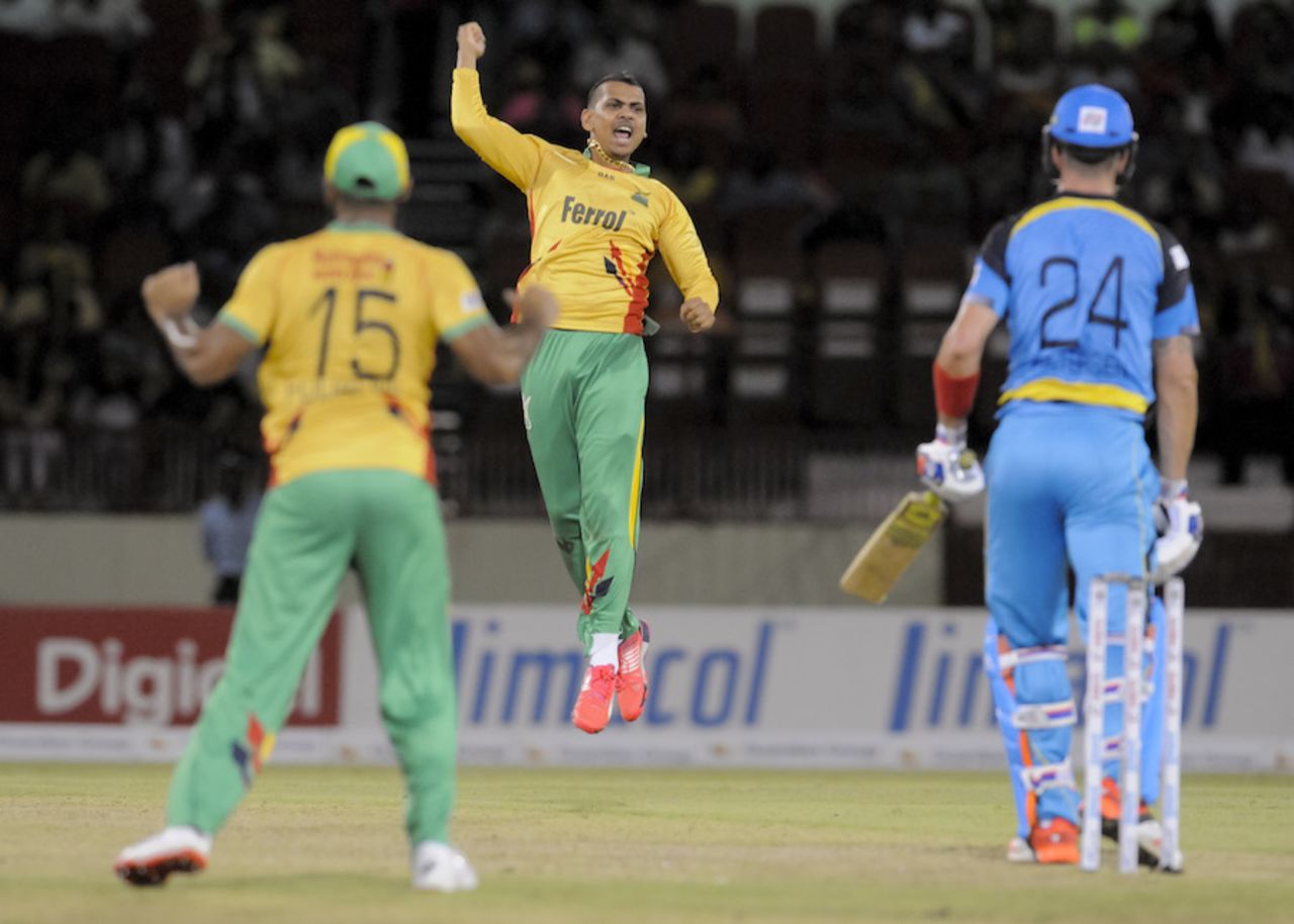 Sunil Narine is thrilled after trapping Kevin Pietersen lbw, Guyana Amazon Warriors v St Lucia Zouks, CPL 2015, Guyana, July 17, 2015