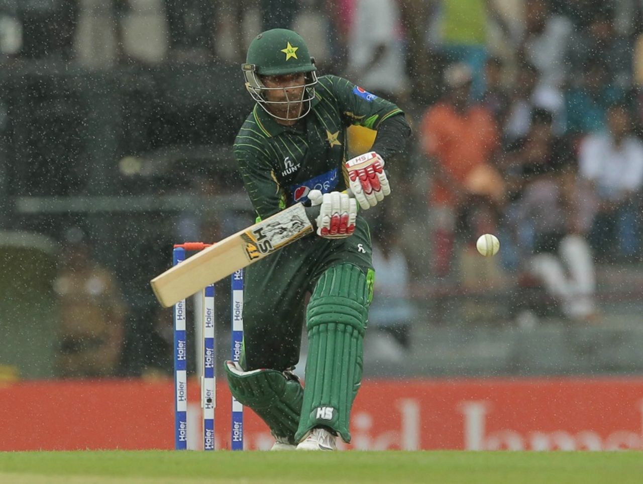 Mohammad Hafeez targets the leg side, Sri Lanka v Pakistan, 3rd ODI, Colombo, July 19, 2015