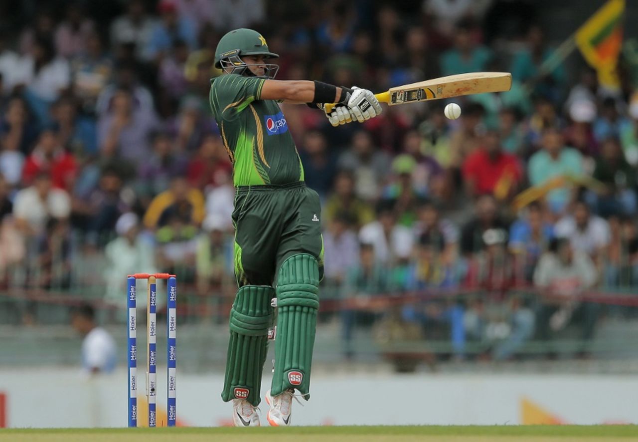 Azhar Ali plays a pull, Sri Lanka v Pakistan, 3rd ODI, Colombo, July 19, 2015