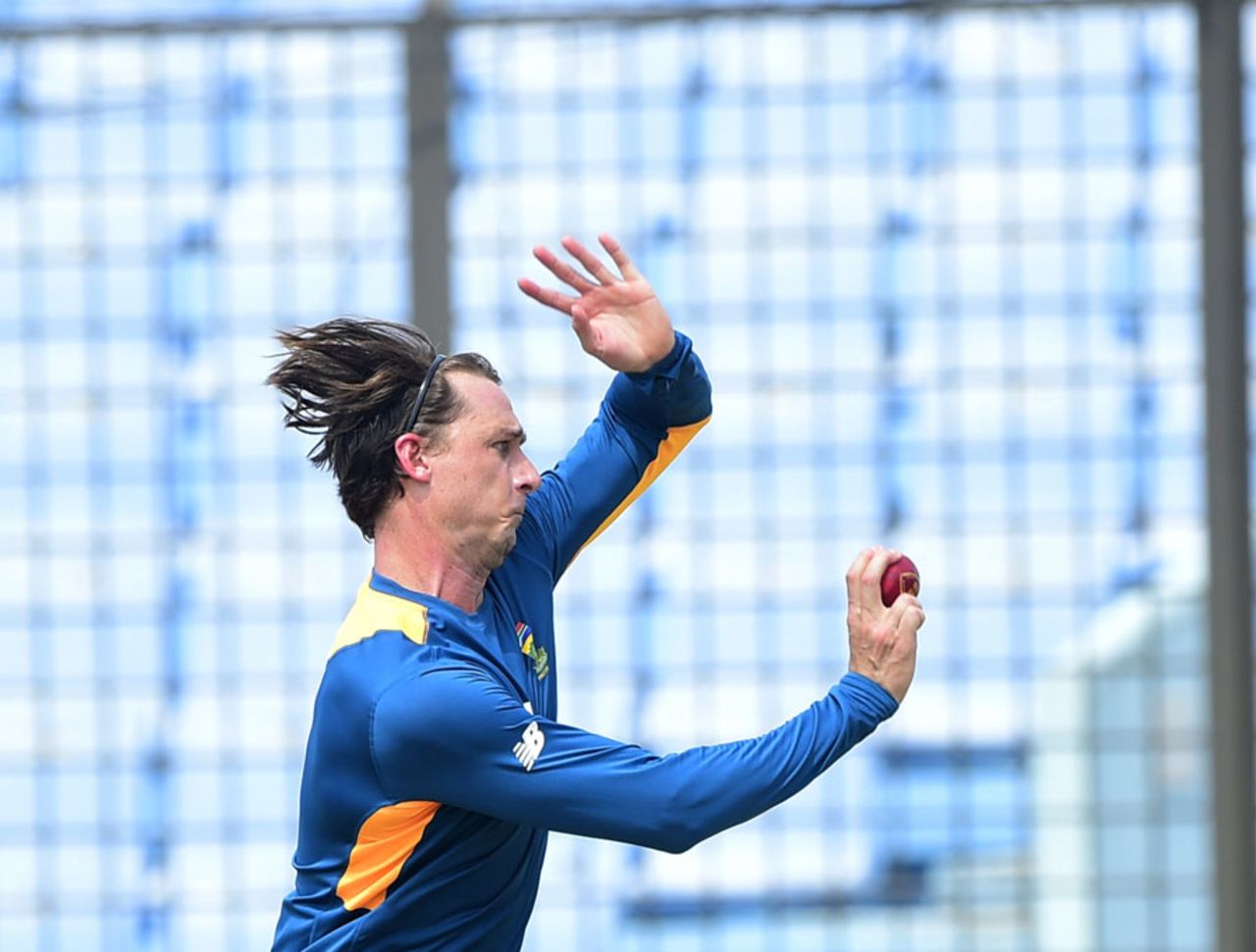 Dale Steyn bowls in the nets during a training session, Chittagong, July 20, 2015