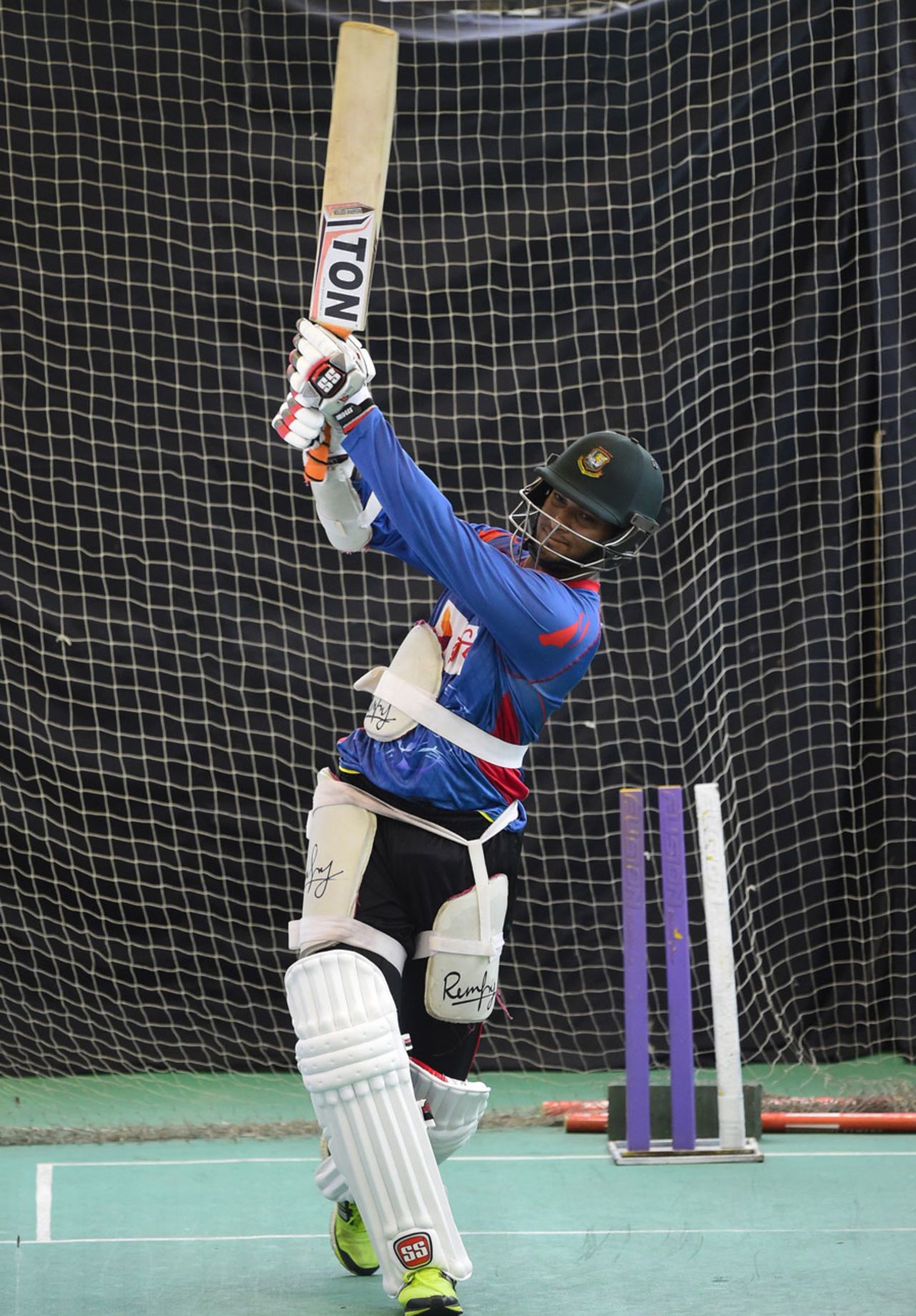 Shakib Al Hasan bats in the nets ahead of the first Test, Chittagong, July 20, 2015