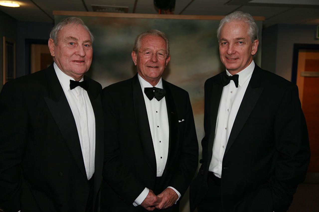 Mike Turner alongside Ray Illingworth and David Gower, July 21, 2015