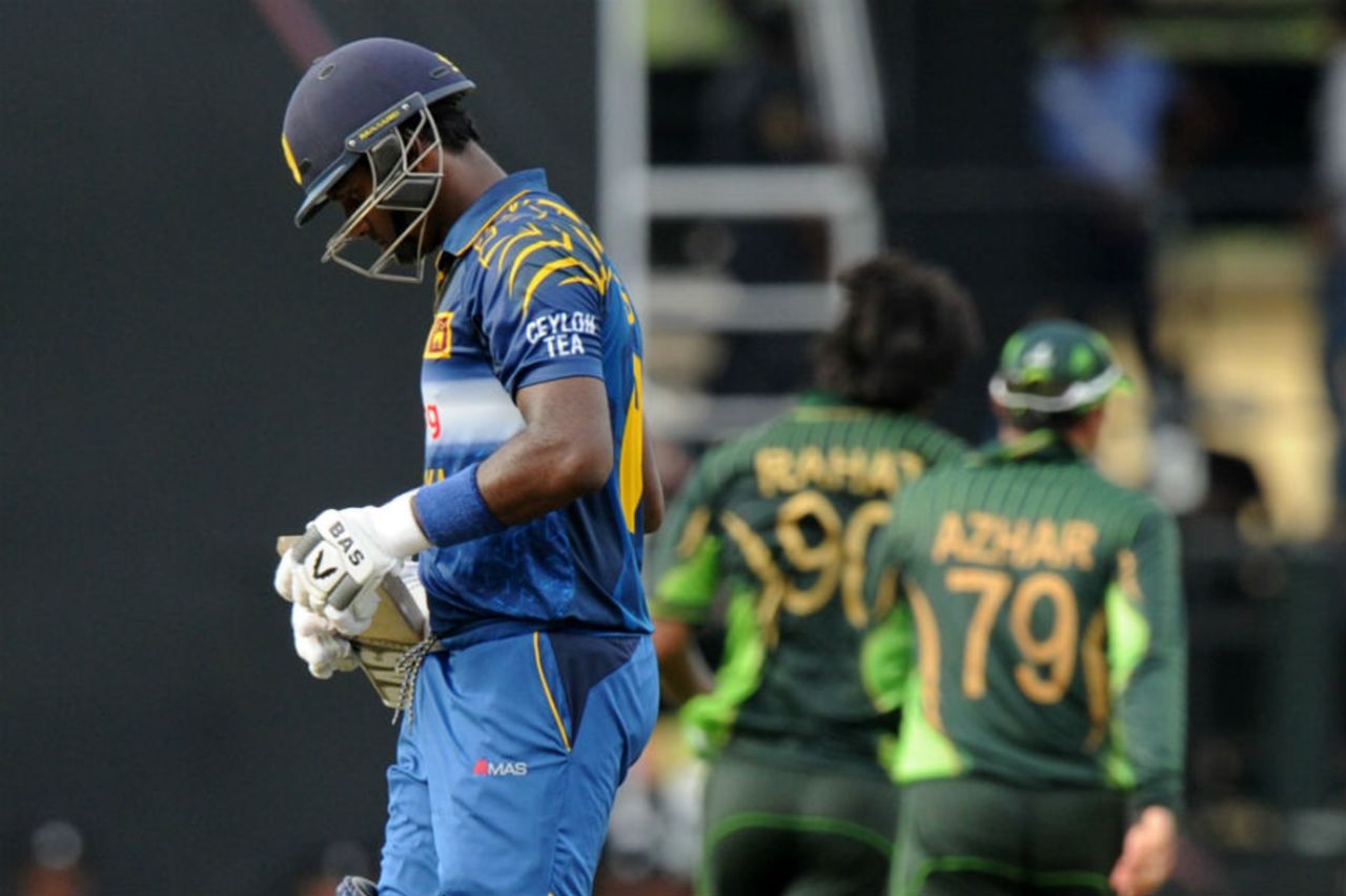Angelo Mathews walks back after being dismissed for 12, Sri Lanka v Pakistan, 4th ODI, Colombo