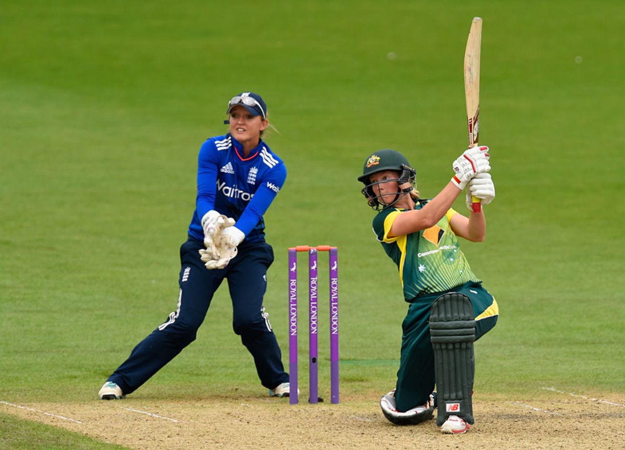 Meg Lanning continued her impressive form with 85 off 89 balls, England Women v Australia Women, 3rd ODI, New Road, July 27, 2015