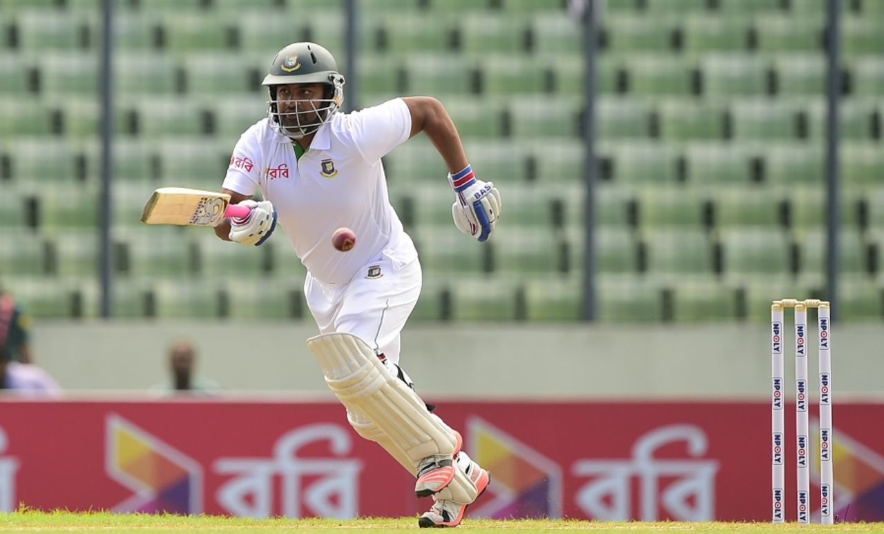 Tamim Iqbal sets off for a run, Bangladesh v South Africa, 2nd Test, Mirpur, 1st day, July 30, 2015