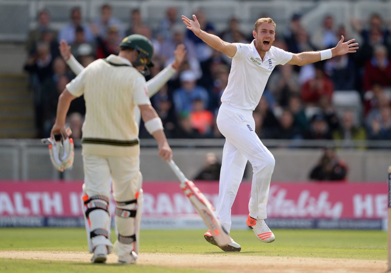 Stuart Broad struck early to remove Chris Rogers for 6, England v Australia, 3rd Test, Edgbaston, 2nd day, July 30, 2015