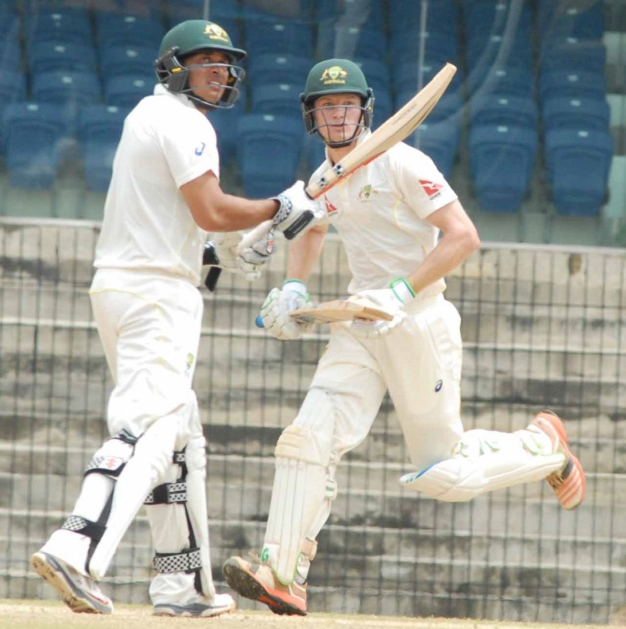 Cameron Bancroft and Usman Khawaja chased down the target of 61 in 6.1 overs, India A v Australia A, 2nd unofficial Test, Chennai, 4th day, August 1, 2015