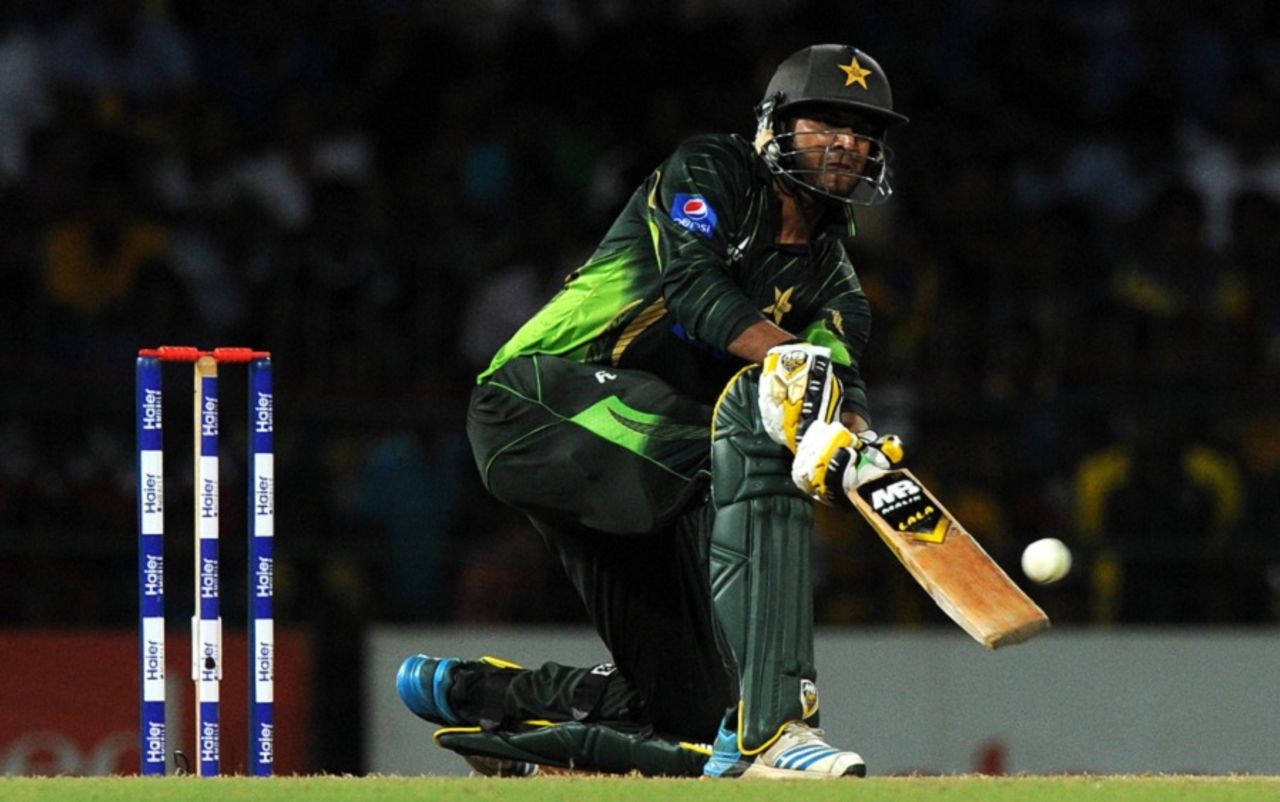 Imad Wasim plays the ramp shot, Sri Lanka v Pakistan, 2nd T20, Colombo, August 1, 2015 