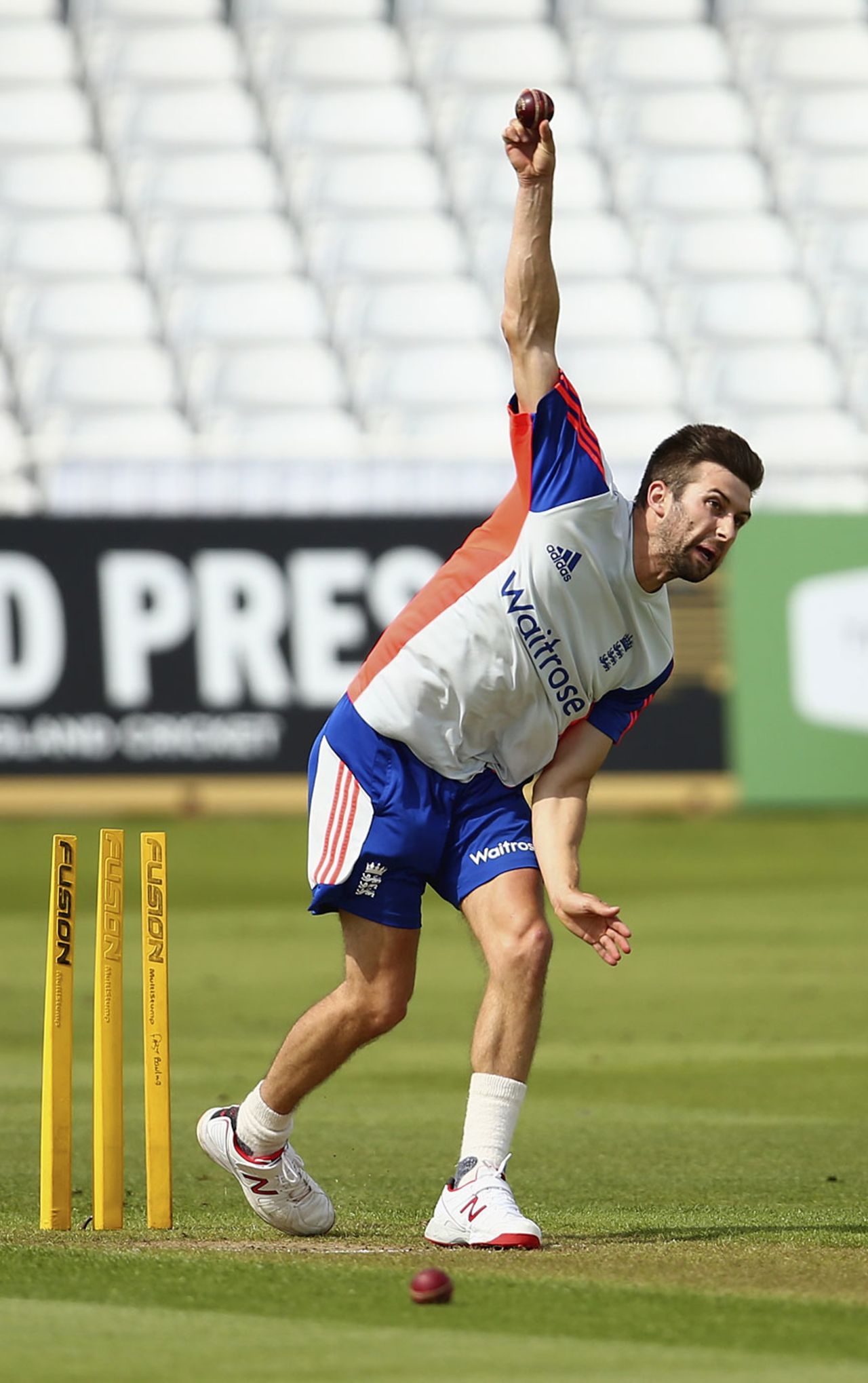 Mark Wood tests his troublesome ankle, Trent Bridge, August 3, 2015