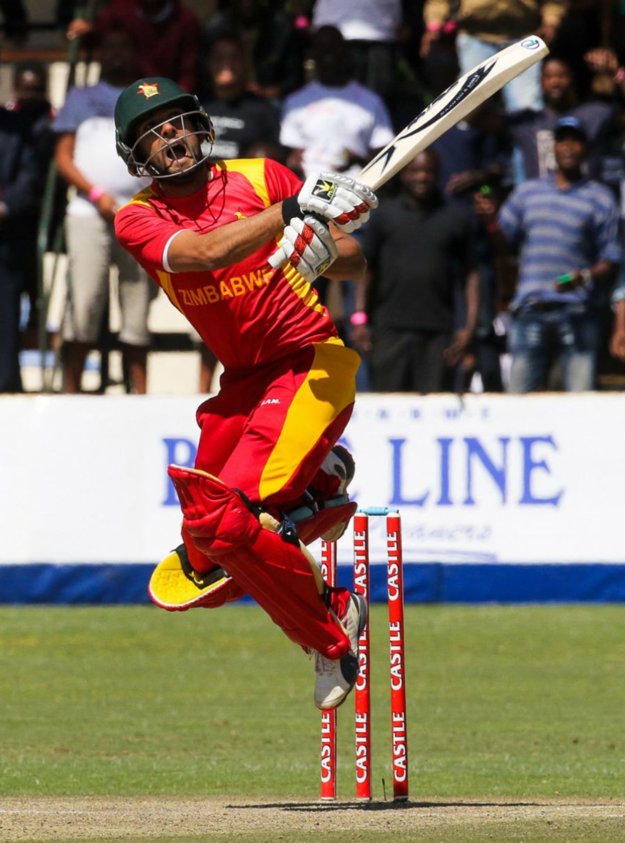 Sikandar Raza deals with a short delivery, Zimbabwe v New Zealand, 2nd ODI, Harare, August 4, 2015