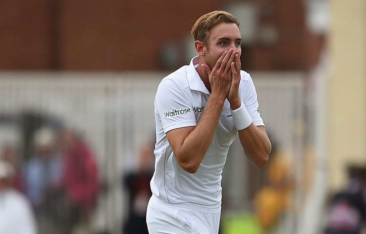 Stuart Broad's reaction tells you how good Ben Stokes' catch was, England v Australia, 4th Investec Test, Trent Bridge, 1st day, August 6, 2015