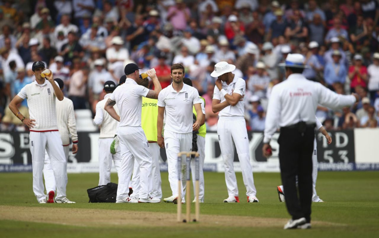 Mark Wood thought he had Chris Rogers' wicket only for it to be ruled a no-ball, England v Australia, 4th Investec Test, Trent Bridge, 2nd day, August 7, 2015