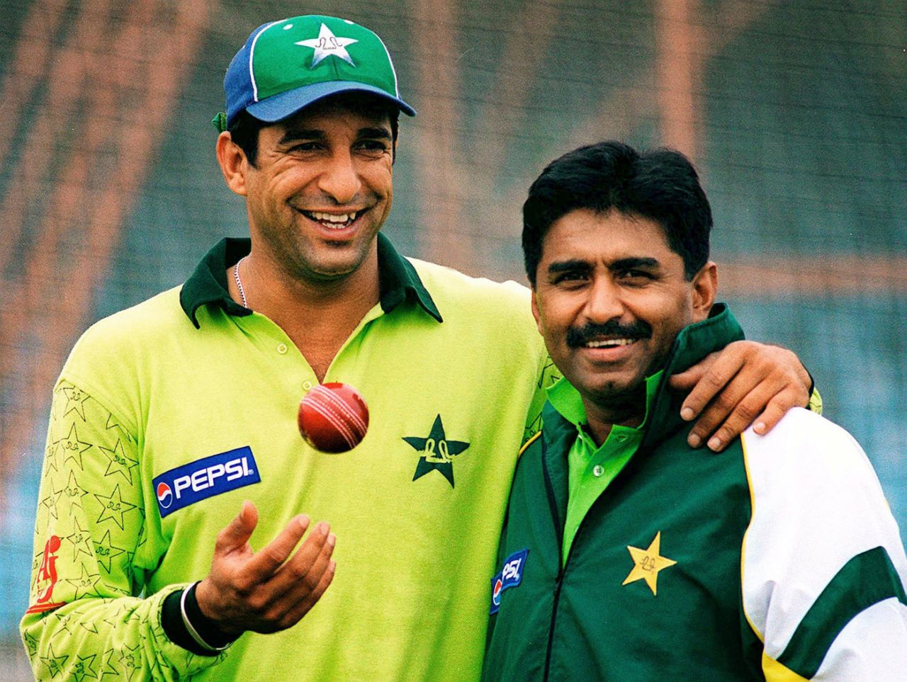 Wasim Akram and coach Javed Miandad ahead of the second Test, Pakistan v England, Lahore, November 26, 2000